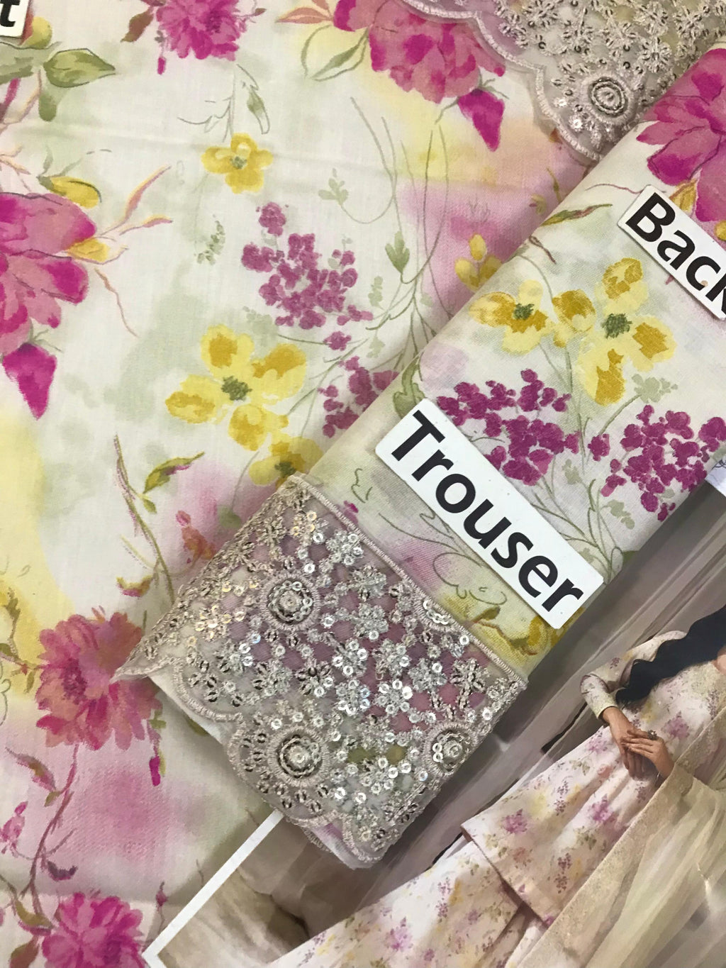 Iznik hit code unstiched lawn 3pc suit CODE-BHL04